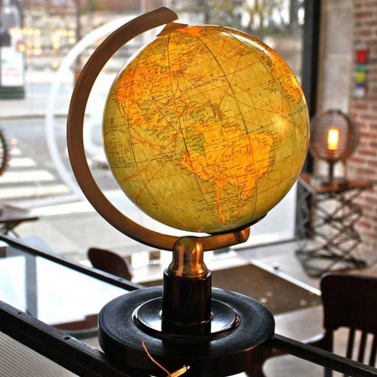 Globe terrestre ancien -  France