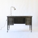 "Strafor" metal desk